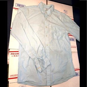 Uniqlo Women Button Down Long sleeve Shirt 🎁 🎁